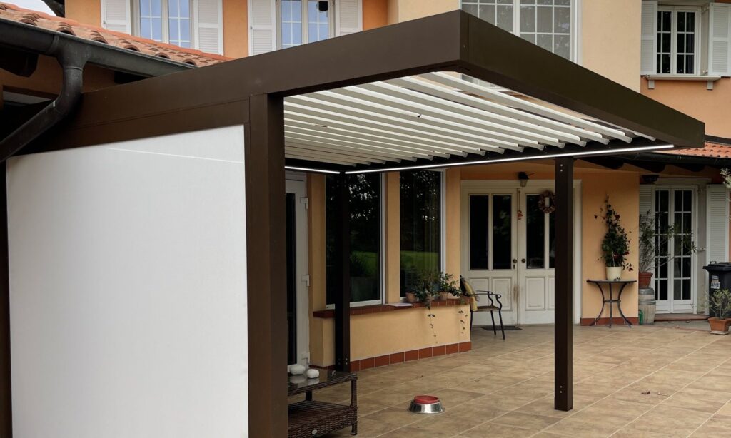 Atypická bioklimatická pergola